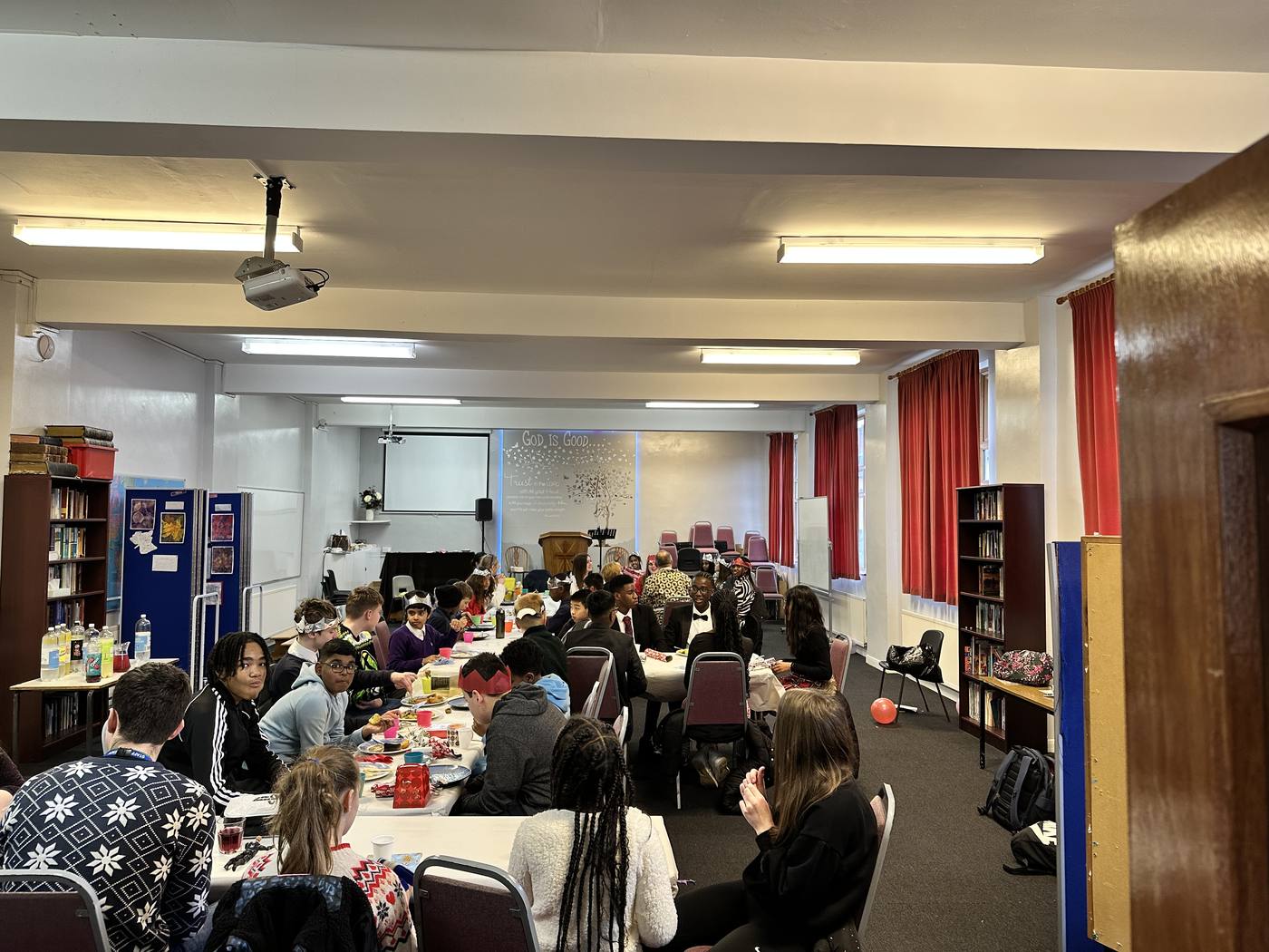 Pupils and staff at the school Christmas dinner